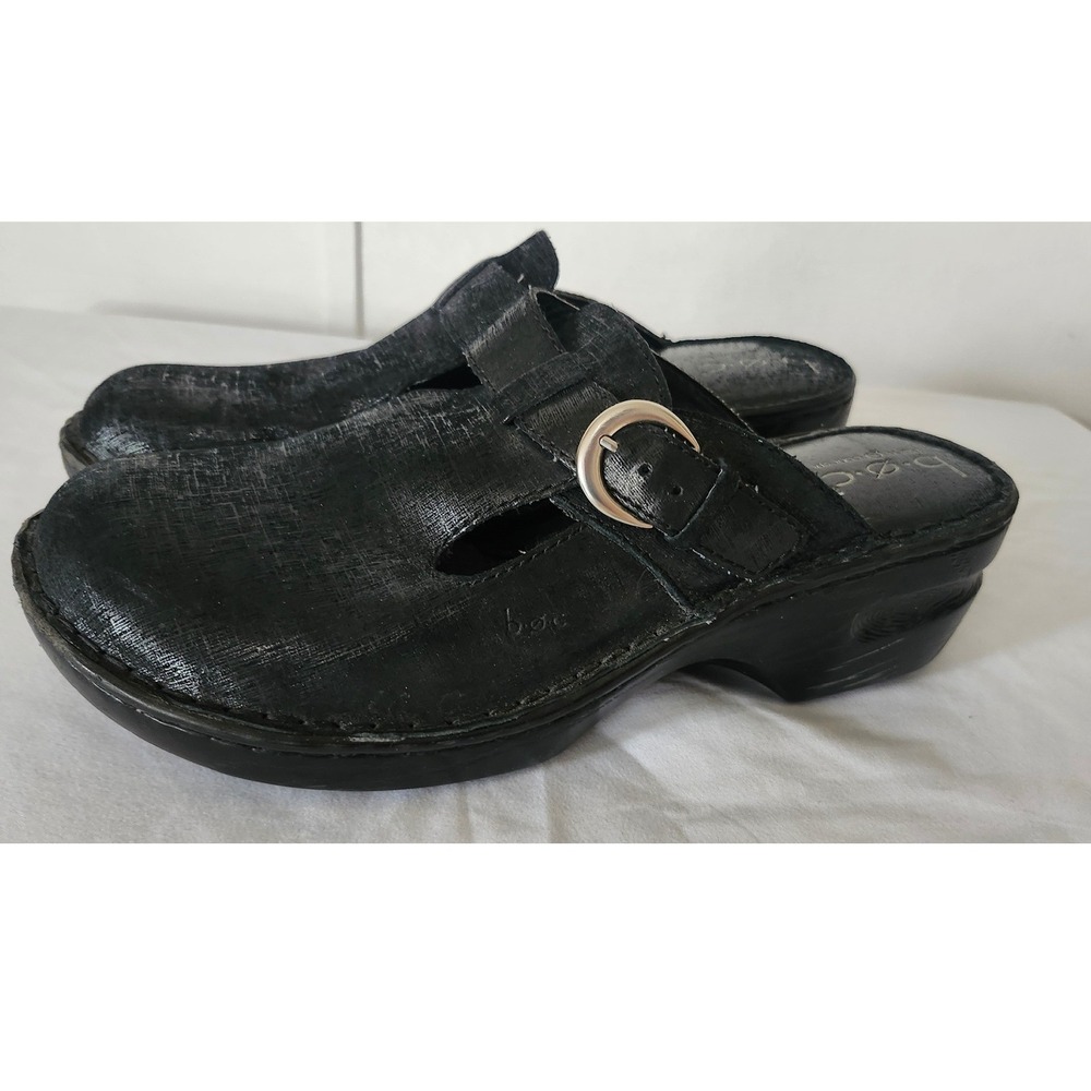 B.O.C. Born Concept Black Textured Clogs Mules Buckle Strap C88303 Size 10